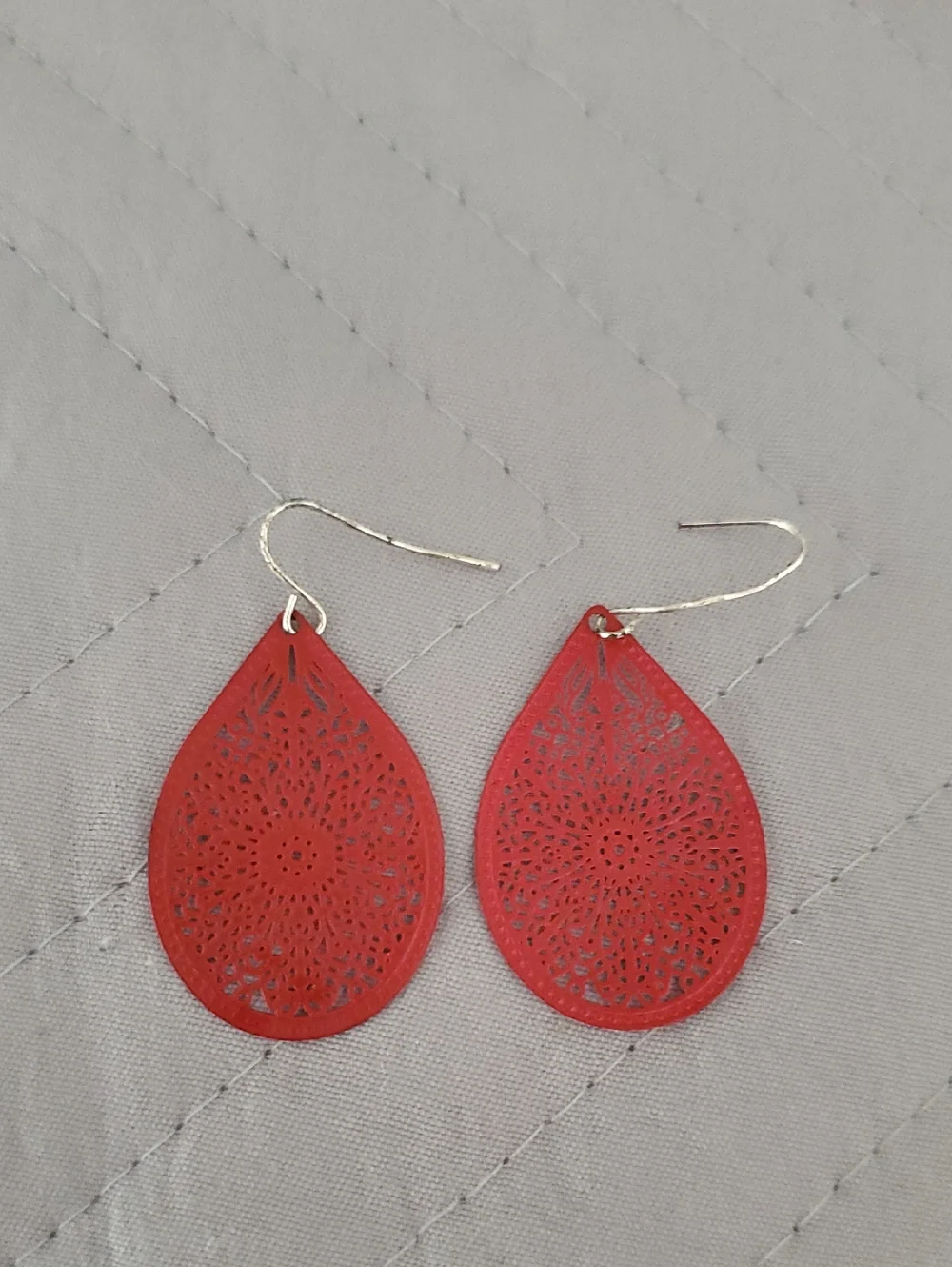 N/A red boho